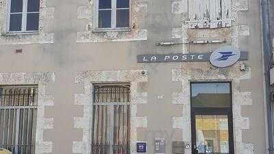 Cafe De La Poste