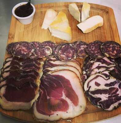 A Casana Charcuterie Ceccaldi Badella