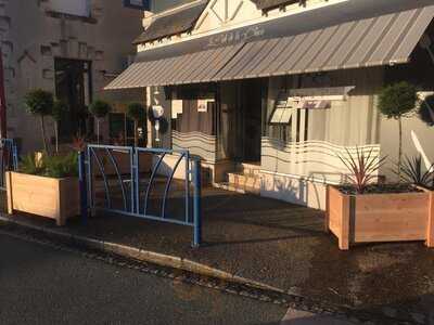 Le Café De La Place