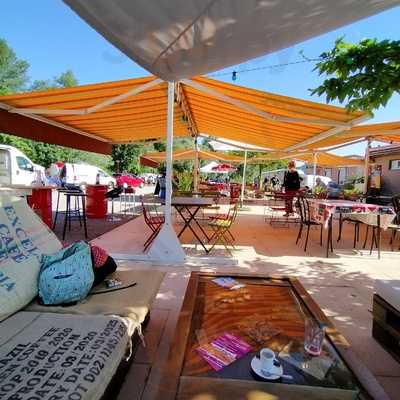 La Guinguette du Barrage, Champagneux