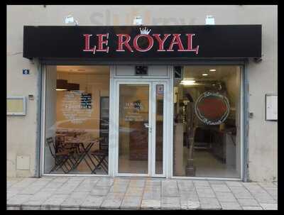 Le Royal, Corneilhan