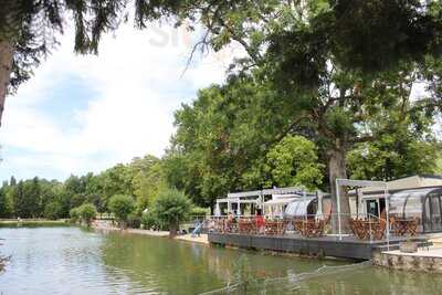 Le Moulin Carré