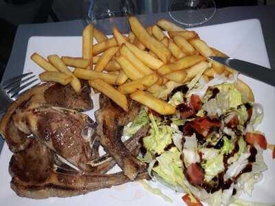 Restaurant Du Camping Les Rochelles Prunay Cassereau, Prunay-Cassereau