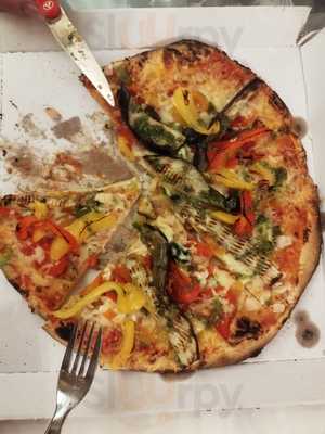 La Pizza Des Près menu