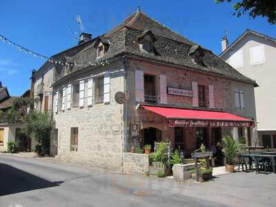 La Table De La Tour