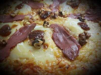 Pizza Bagnac menu