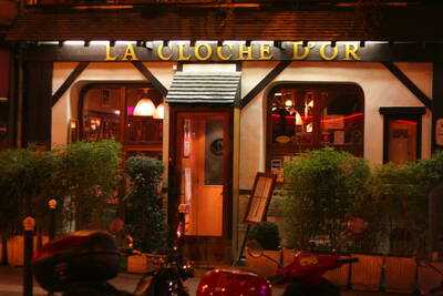 La Cloche d'Or, Paris