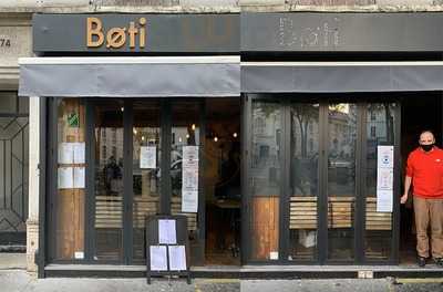 Boti, Paris