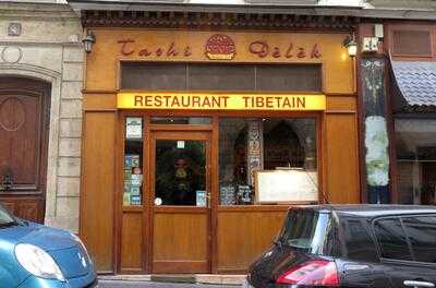 Tashi Delek, Paris