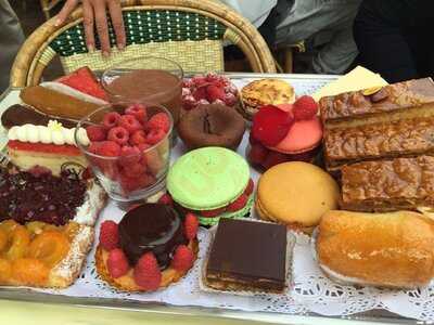 Cafe Les Deux Magots, Paris