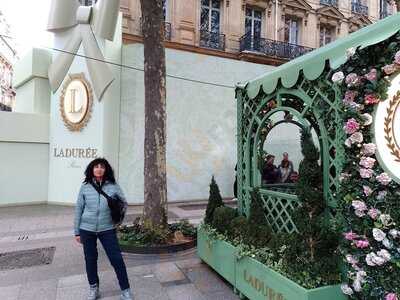 Ladurée, Paris