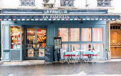 La Famiglia, Paris