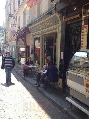 Le Verre a Pied, Paris