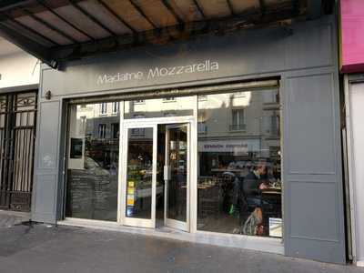 Madame Mozarella, Paris