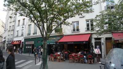 Le Petite Café, Paris