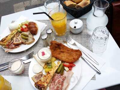 Cafe d'Albert, Paris