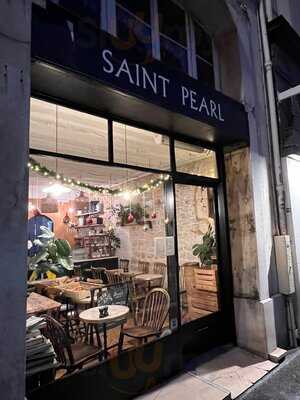 Saint Pearl, Paris