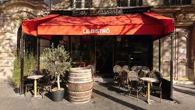 Le Bistrô, Paris