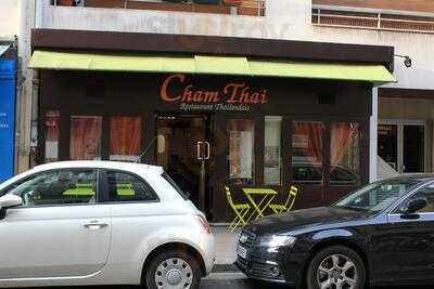 Cham Thaï, Paris