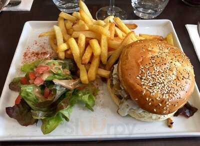 Le Cafe du Trone, Paris