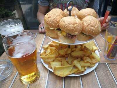 Corcorans Traditional Irish Pub, Paris