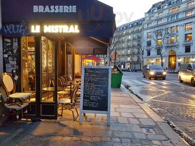 Le Mistral, Paris