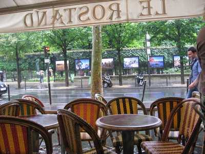 Le Rostand, Paris