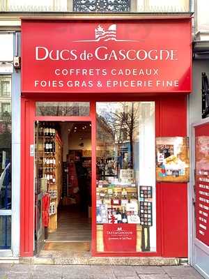 Ducs De Gascogne, Paris