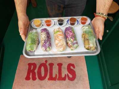 Rolls, Paris