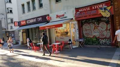 Yogurt Factory, Paris