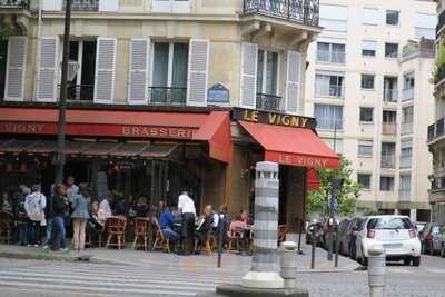 Le Vigny, Paris