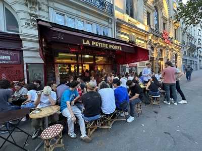 La Petite Porte, Paris