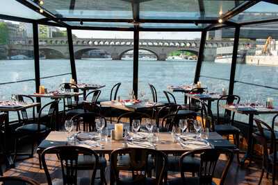 Bateau Croisière - La Marina, Paris