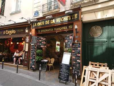 La Cour de la Huchette, Paris