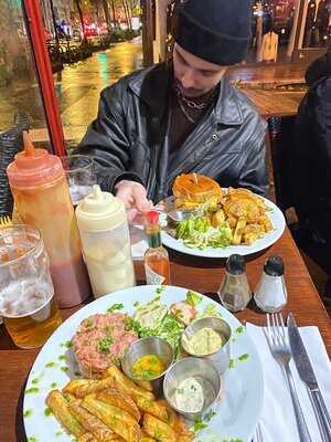 péché mignon, Paris