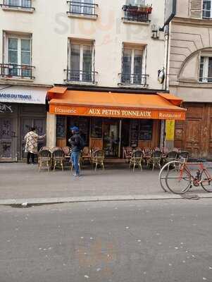 Aux Petits Tonneaux, Paris