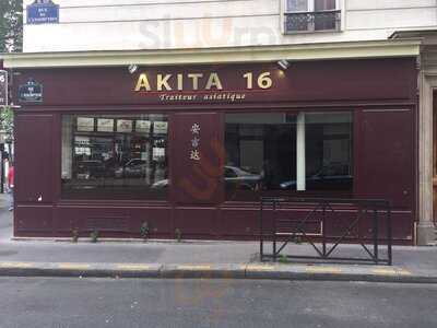 Akita 16, Paris