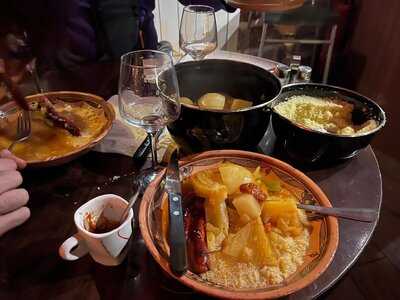 Le Relais des Pyrenees, Paris