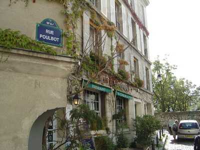 Au Clair de la Lune, Paris