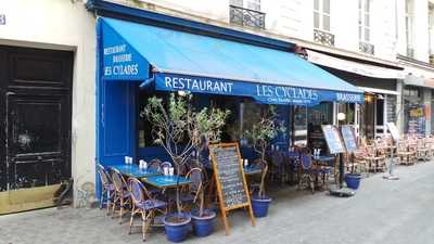 Les Cyclades, Paris