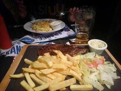 James Hetfeeld's Pub, Paris