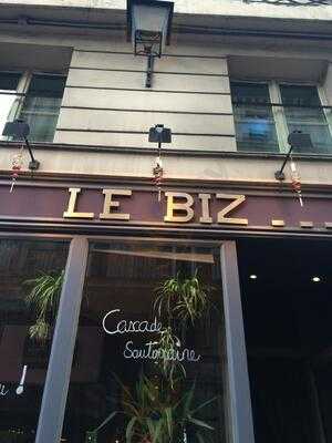 Le Biz, Paris