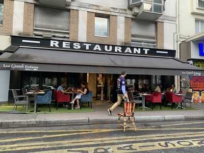 Le Berbere, Paris