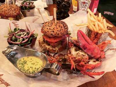 Burger And Lobster At Harvey Nichols