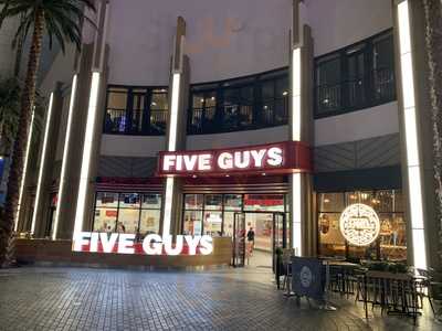 Five Guys The O2