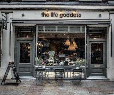 The Life Goddess, Store Street