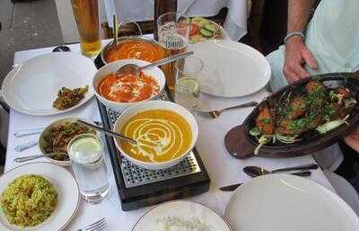 Ruhits - Famous Indian Cuisine