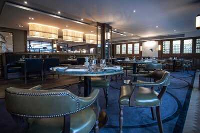 Quartier Restaurant - Eight Members Club