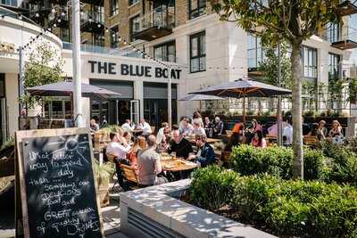 The Blue Boat, Fulham Reach