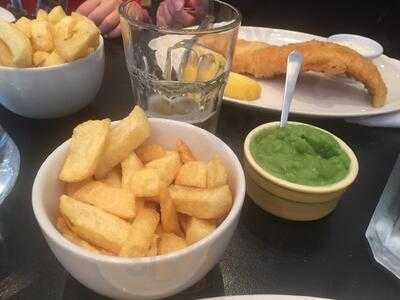 Cannons Traditional Fish And Chips